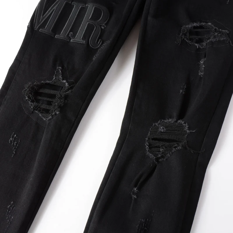 Рисунок 5 - Джинсы мужские зауженные эластичные