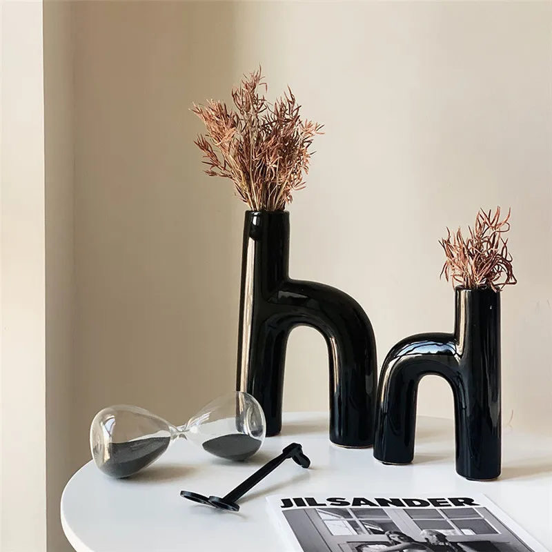 Черная H-образная искусственная кожа минималистичные нестандартные буквы в