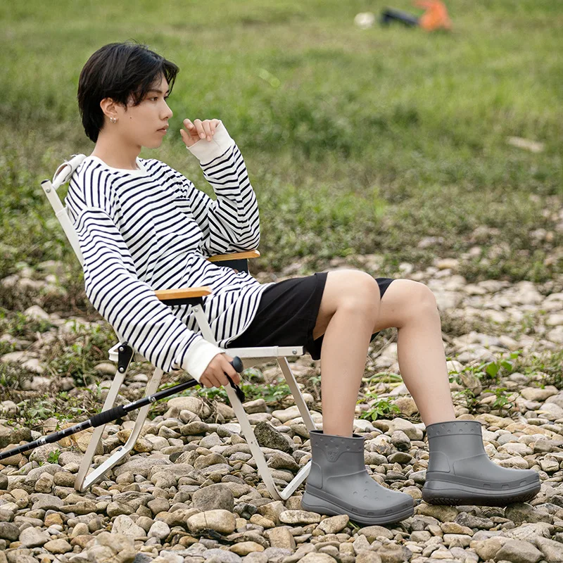 Новинка мужские модные водонепроницаемые резиновые сапоги до середины икры