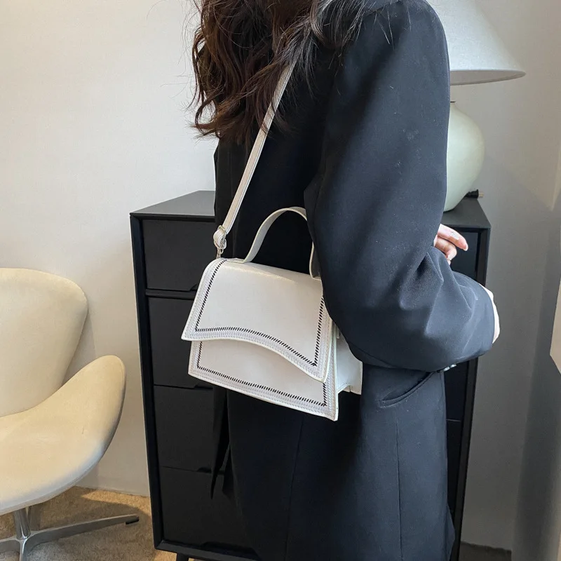 Popular Fashion Simple Texture Small Square Bag 2023 New Fashion Style Versatile Women's One Shoulder Crossbody Bag