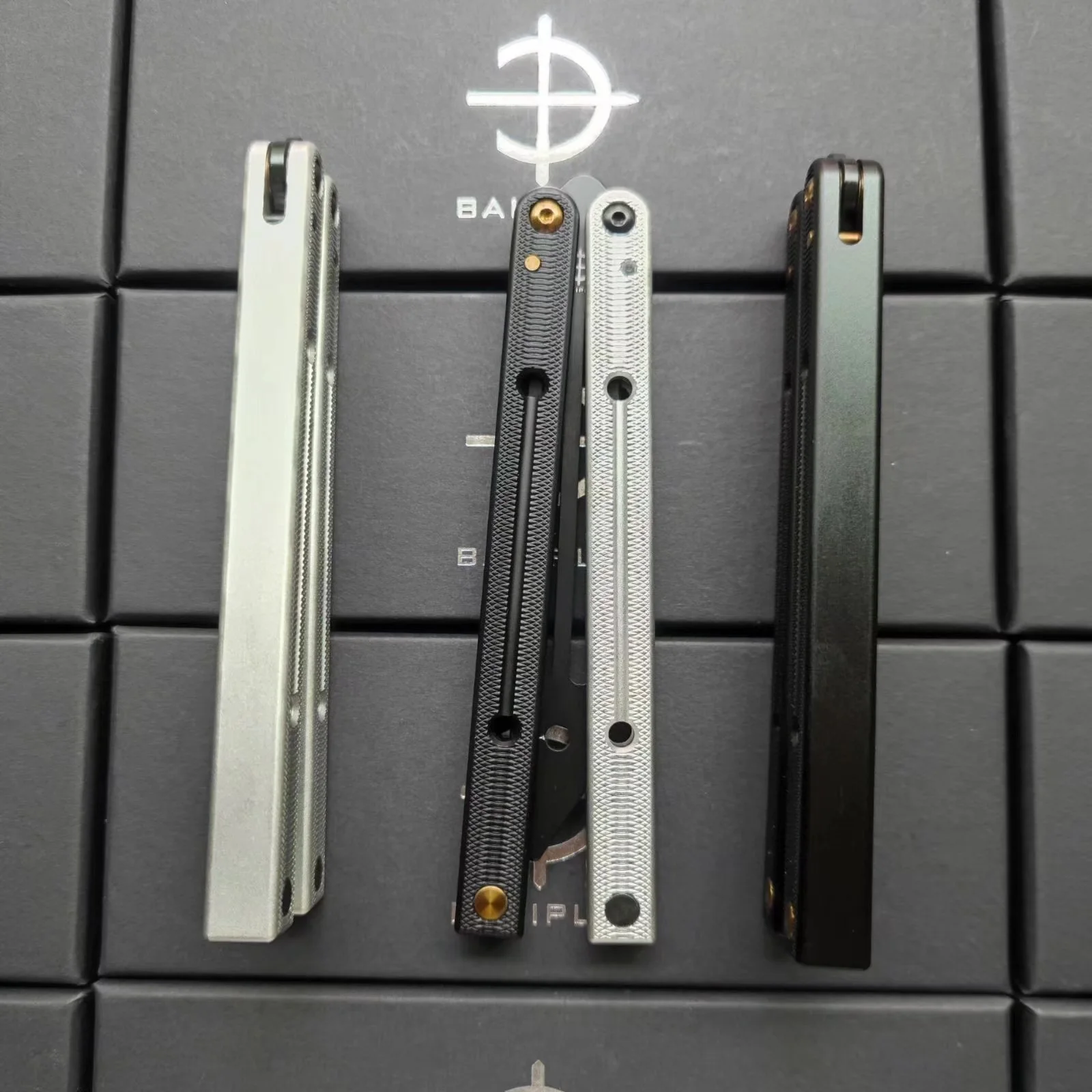 Тренировочный нож-бабочка из кальмара ручка алюминиевого сплава лезвие