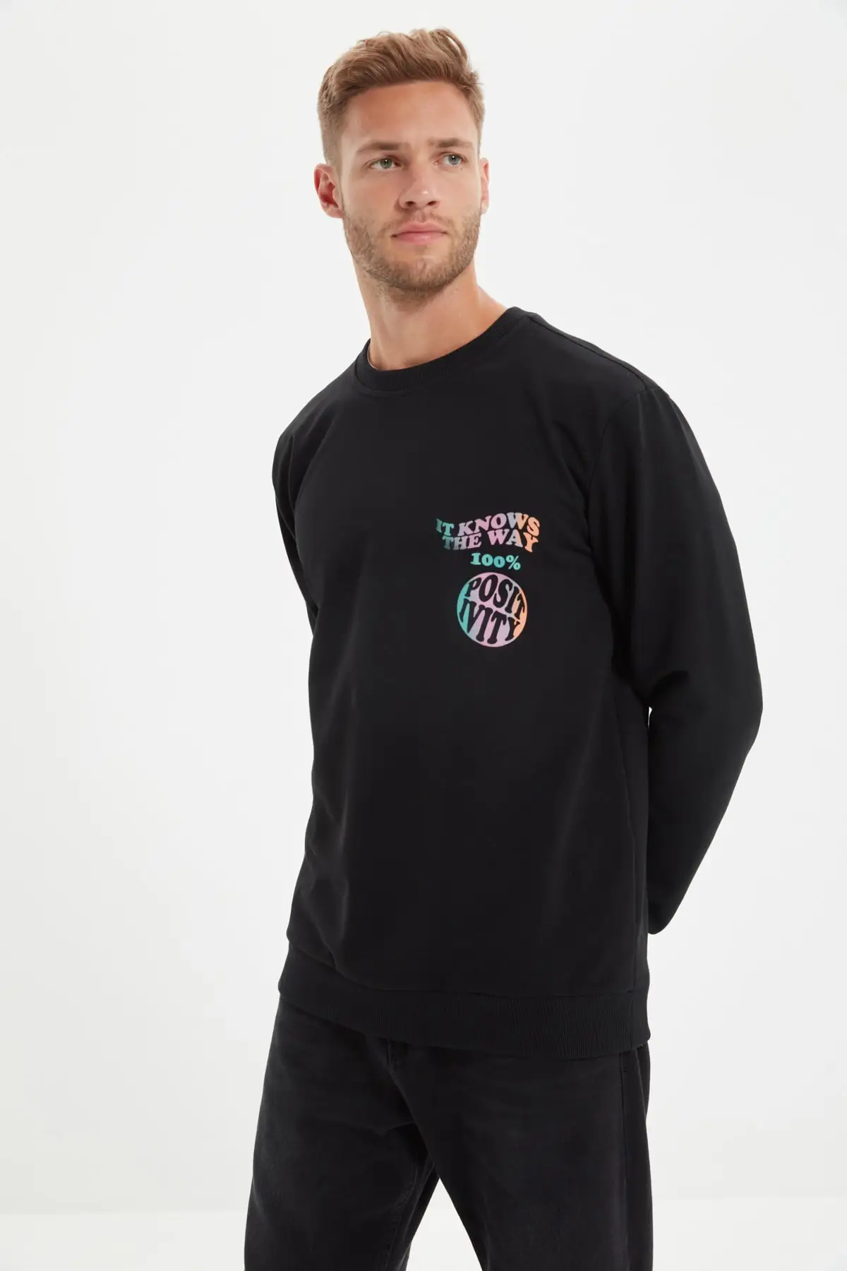 

Trendyol Men 'S Regular Fit Sweatshirt TMNAW22SW0101