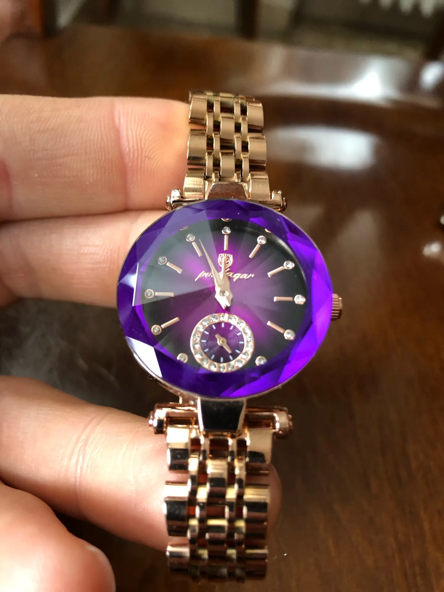 Часы женские кварцевые с ультратонким циферблатом и ремешком из нержавеющей