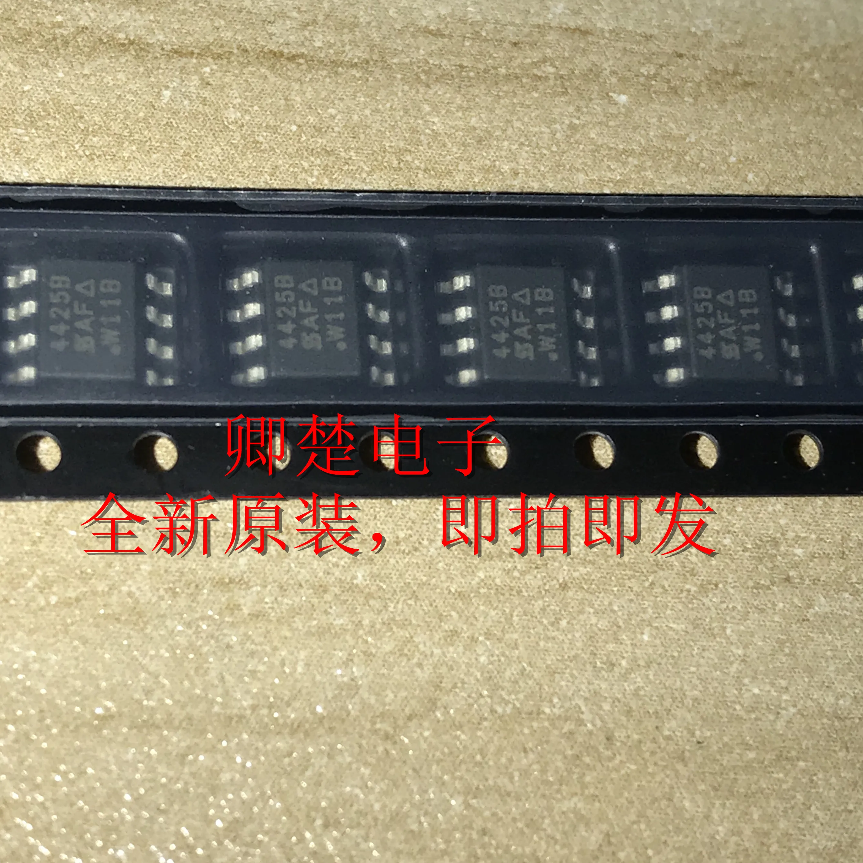 

30 шт. Оригинальный Новый SI4425BDY VISHAY W11AB SOP