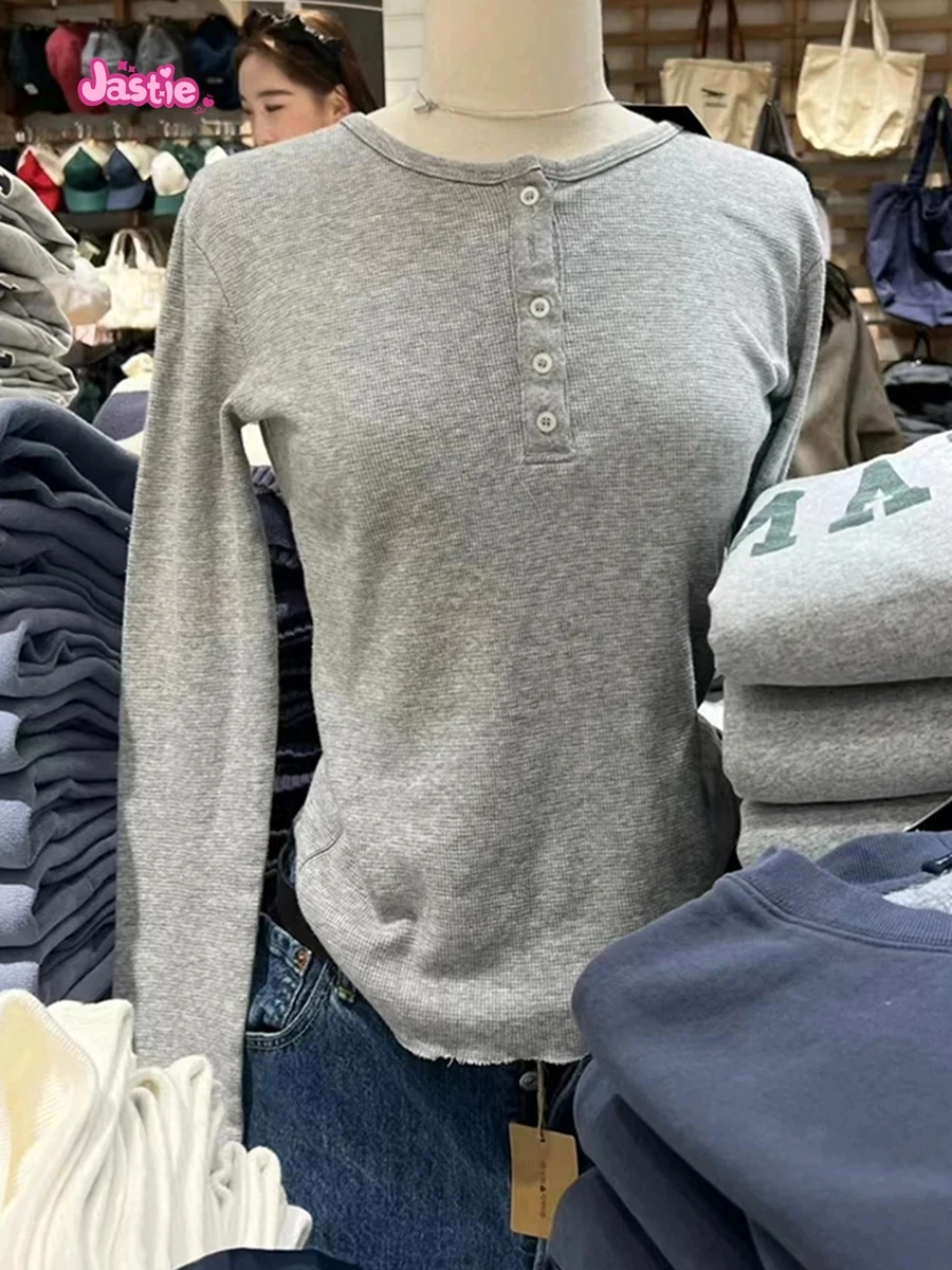 Женская однотонная футболка с круглым вырезом