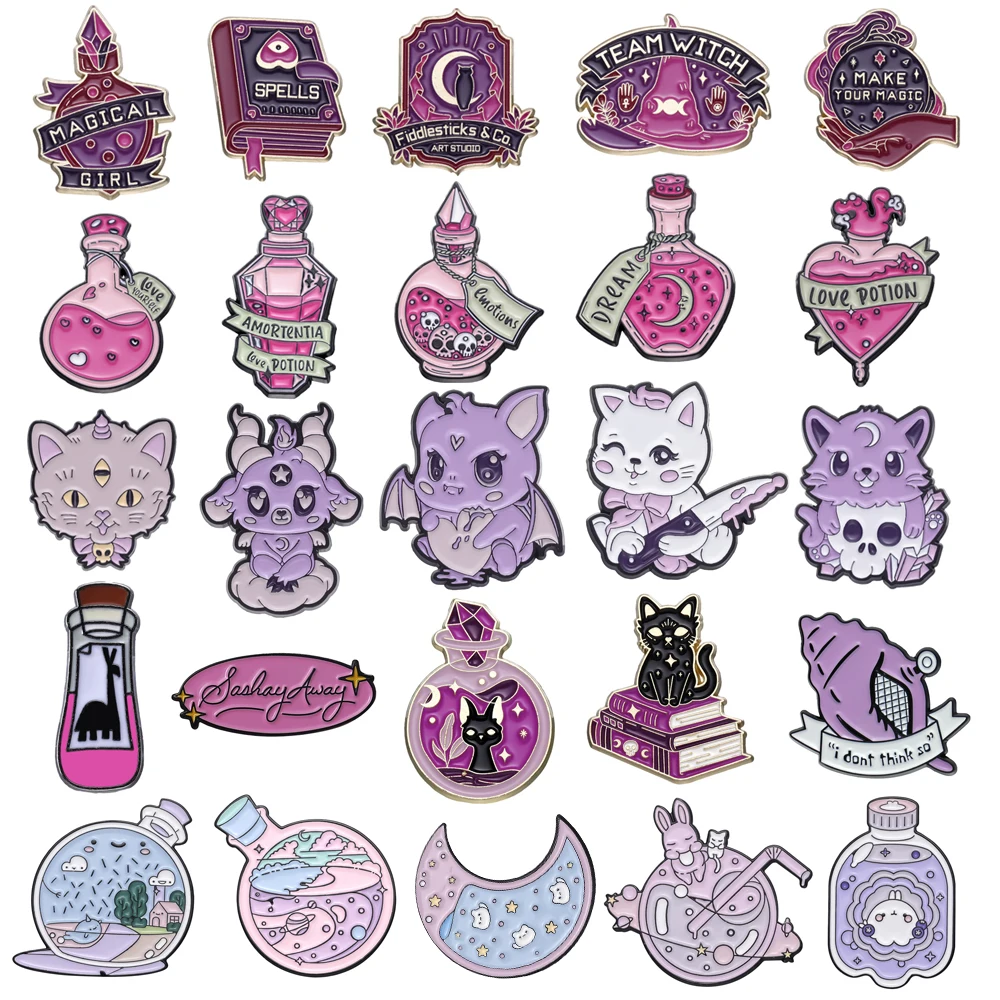 Эмалированная брошь фиолетового цвета в стиле панк