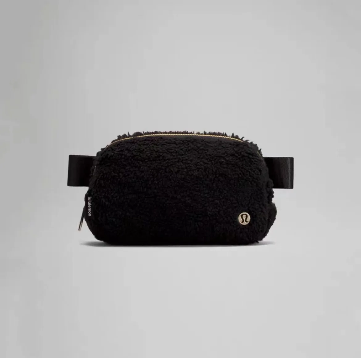 

LuluLemon Lamb wool purse sports chest bag Messenger bag outdoor sports bag unisex Lulu
