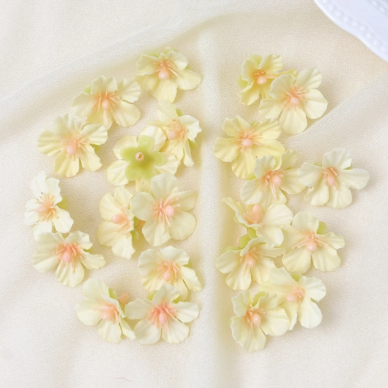 

Искусственные цветы ромашки шелковые 30/50 шт.