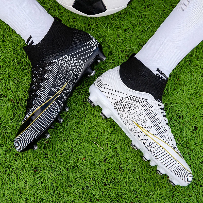 2022 New Football boots For Men and Women Ultralight Soccer Shoes Boys five-person system American AG/TF Non-slip Soccer Sneaker