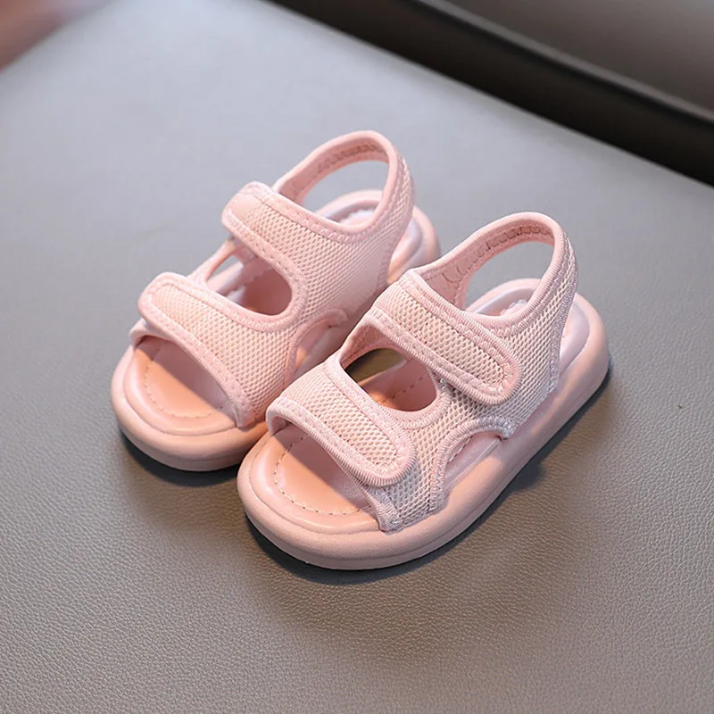 Дышащие летние сандалии для детей на мягкой подошве