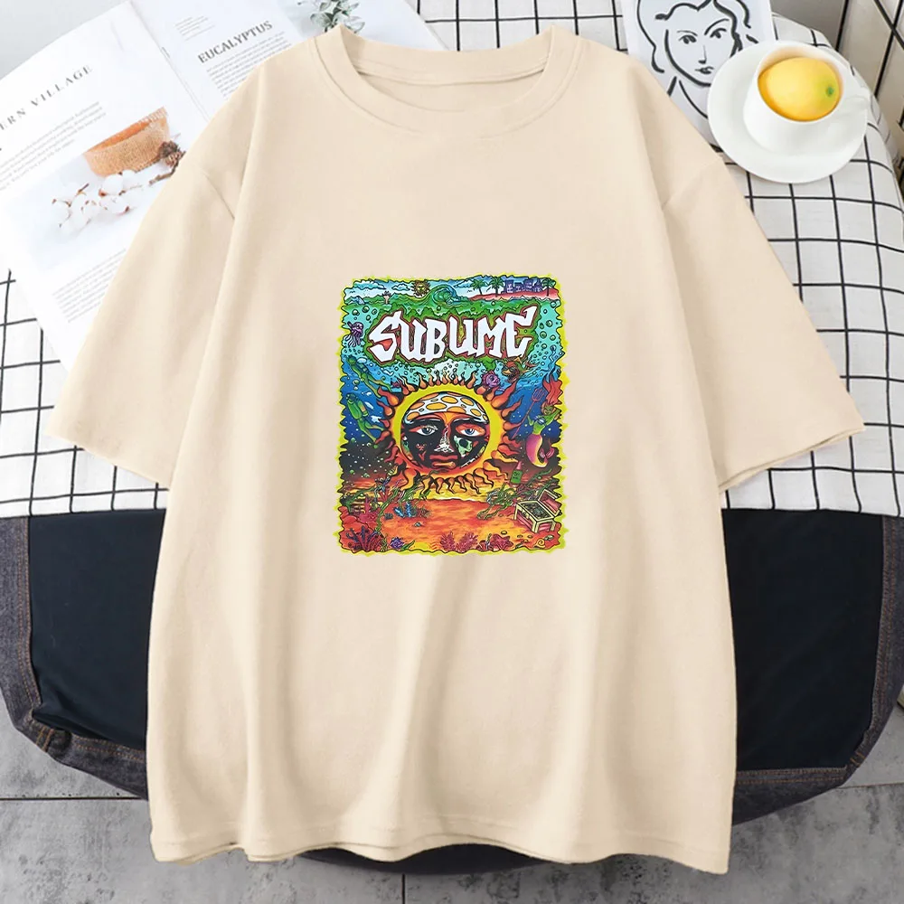 Рисунок 3 - Женская футболка с коротким рукавом