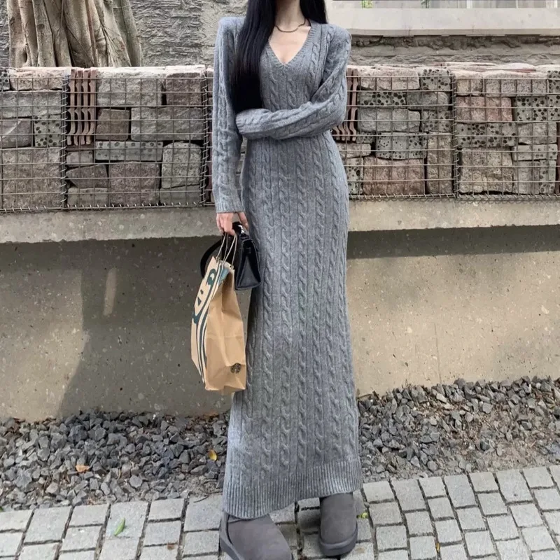 Женские платья 2024 Трендовое французское вязаное платье с V-образным вырезом