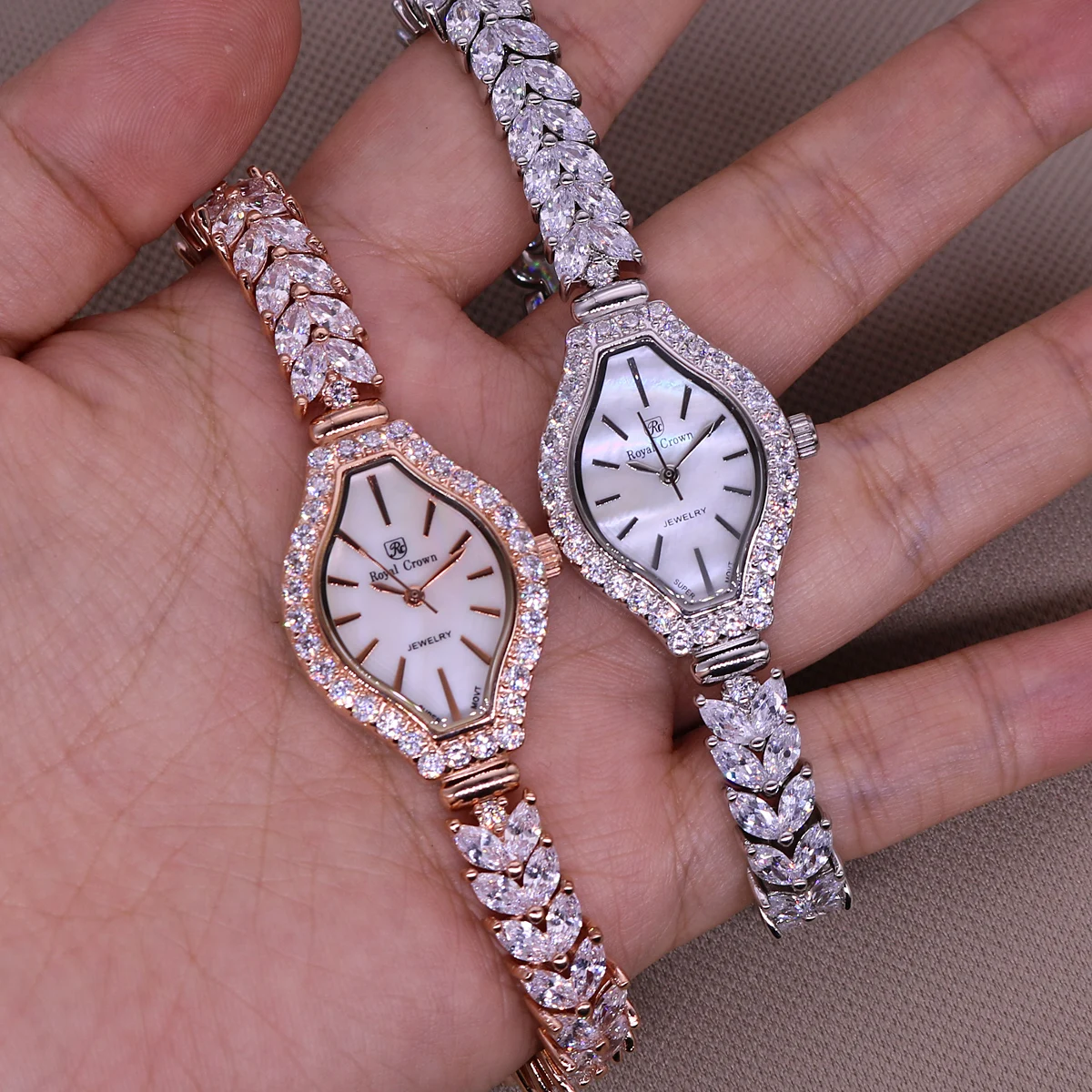 

Часы женские кварцевые с фианитом, роскошные японские модные ювелирные украшения с браслетом Royal Crown, Подарочная коробка для девушек