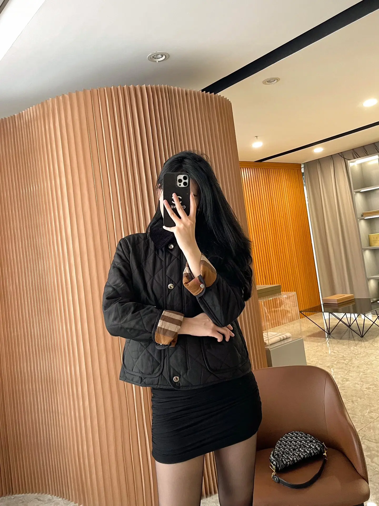 пуховик Burberry свободное зимнее теплый плотное пальто новинка 2024 модная зимняя