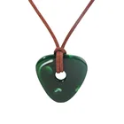 Ожерелье для косплея аниме косалина, веревочная цепочка с кулоном из зеленого камня, Подарочная игрушка для женщин и мужчин, 1 шт.