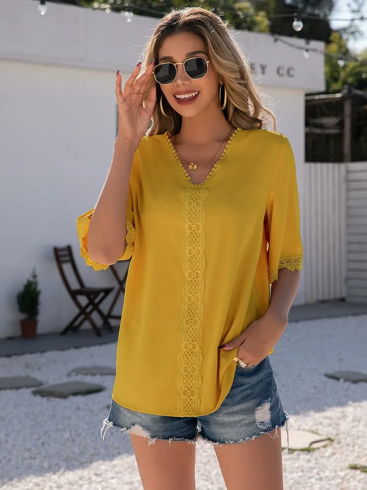 

2022 летние Однотонные блузки для женщин, модные кружевные лоскутные рубашки с v-образным вырезом и коротким рукавом, женские повседневные Эл...