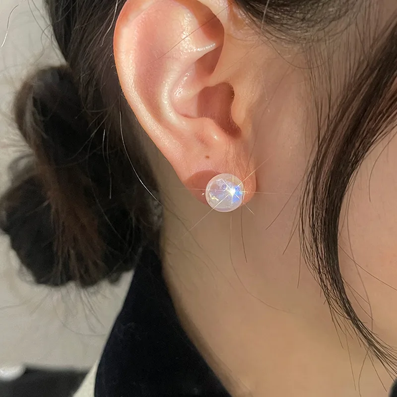 

Elegant and Fashionable Women's Dazzle Imitation Pearl Zircon Earrings White Round Bead Earrings Oval Earrings Jewelry