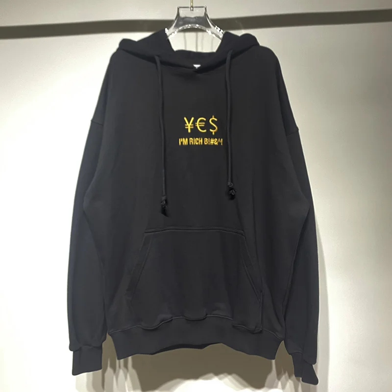 

VETEMENTS Arrival Oversize Yellow Embroidery Black Hoodie Best Quality Thick Hooded Men Women Cotton Winter Hat Long Sleeve Coat