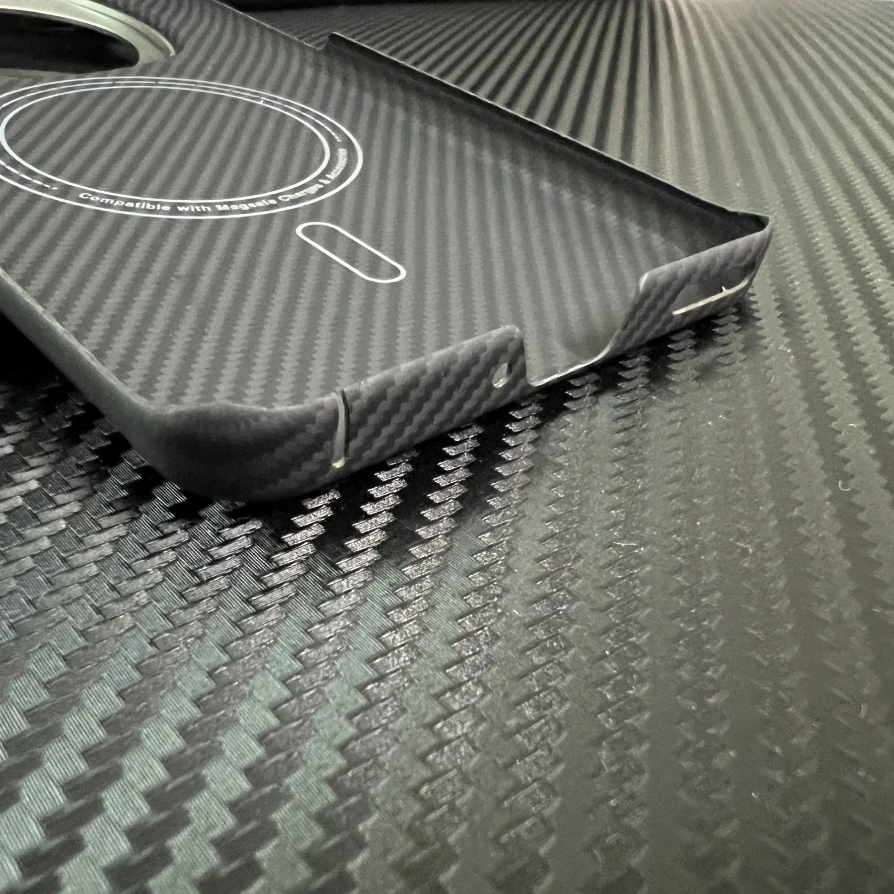 Чехол для телефона Kevlar 600D ультратонкий MagSafe беспроводная зарядка Honor Magic 6pro чехол