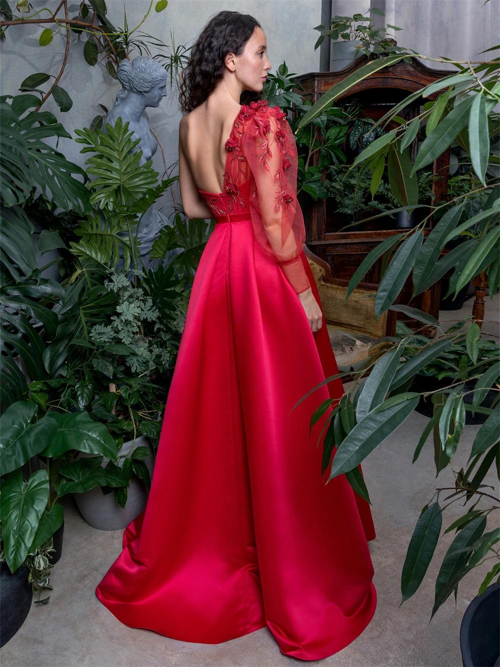 Рисунок 4 - Женское атласное вечернее платье It's yiiya