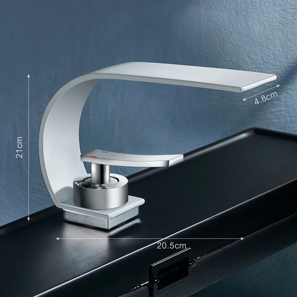 

Смесители для раковины в ванную комнату, латунный кран для раковины, крепление на раковину, горячая и холодная вода, черный, с носиком «Водоп...