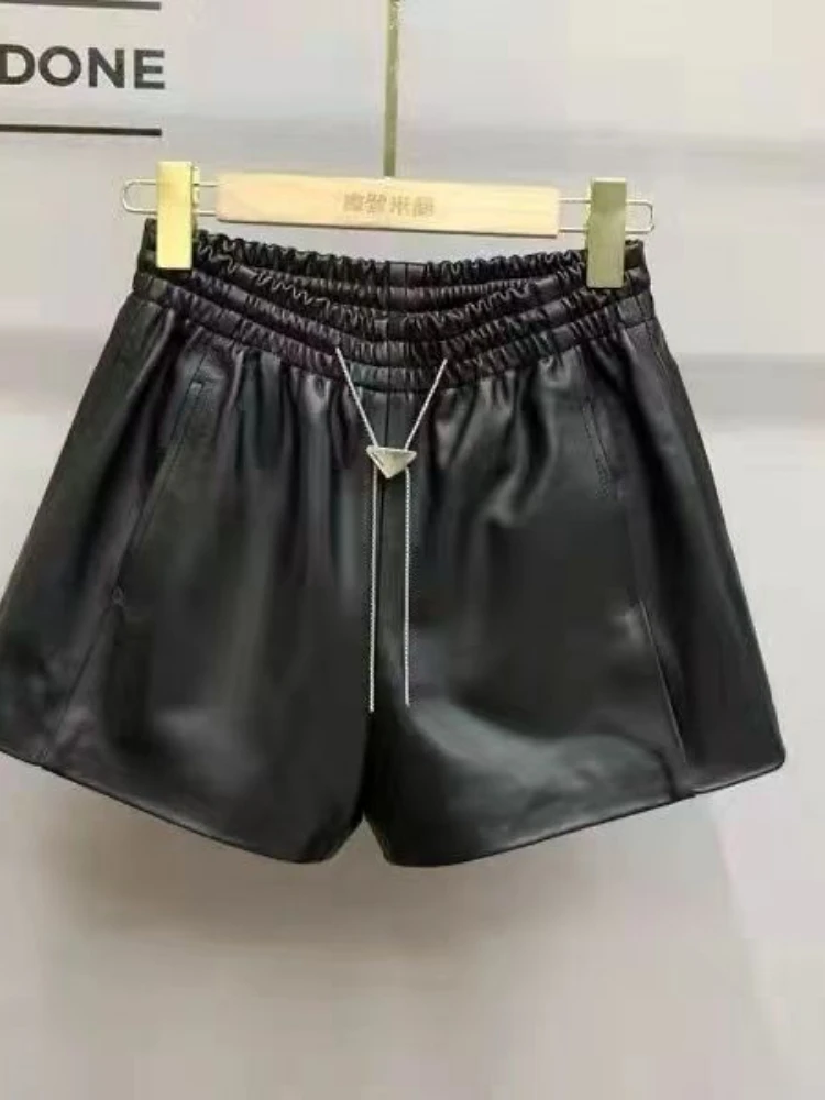 

Streetwear Elastic High Waist Ladies Shorts Autumn Winter PU Leather Shorts Women Casual solid color Wide Leg Shorts t363
