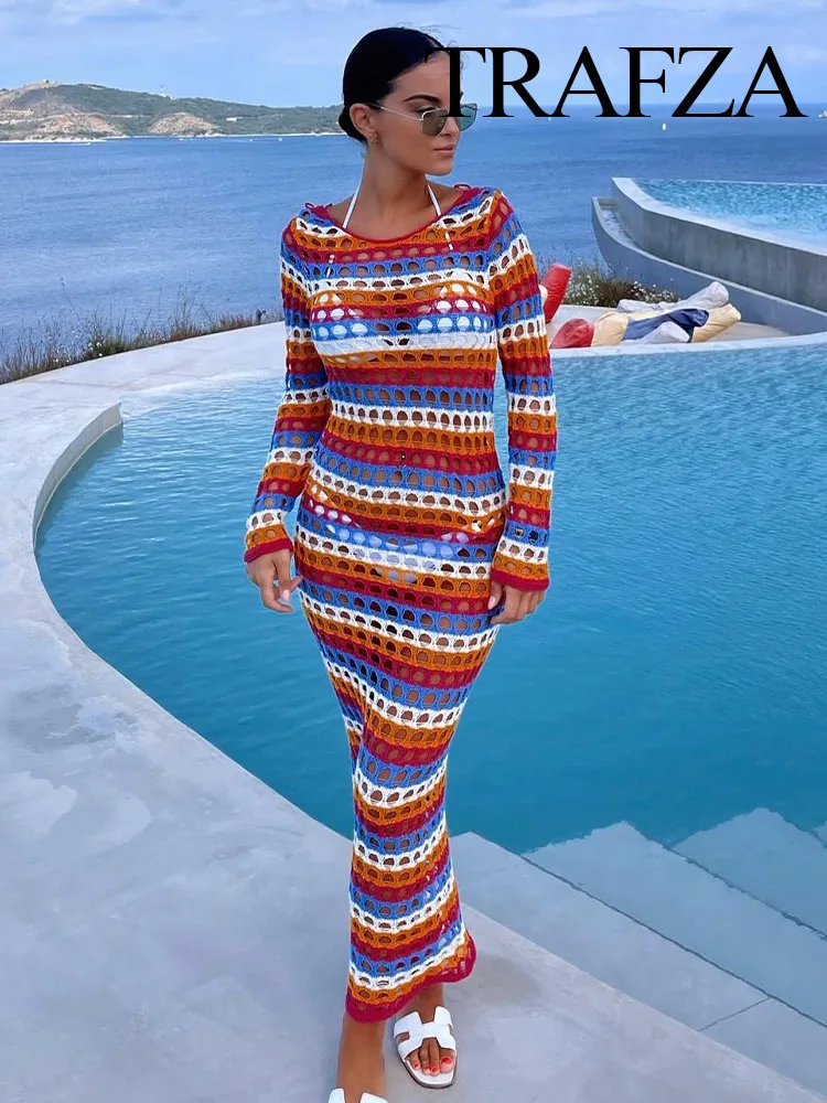 

Женское трикотажное платье с длинным рукавом и V-образным вырезом