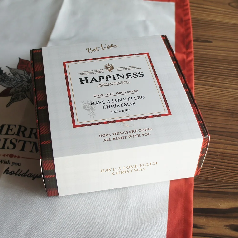 5 шт. Рождественская бумажная коробка в красную и черную клетку 2 размера на выбор