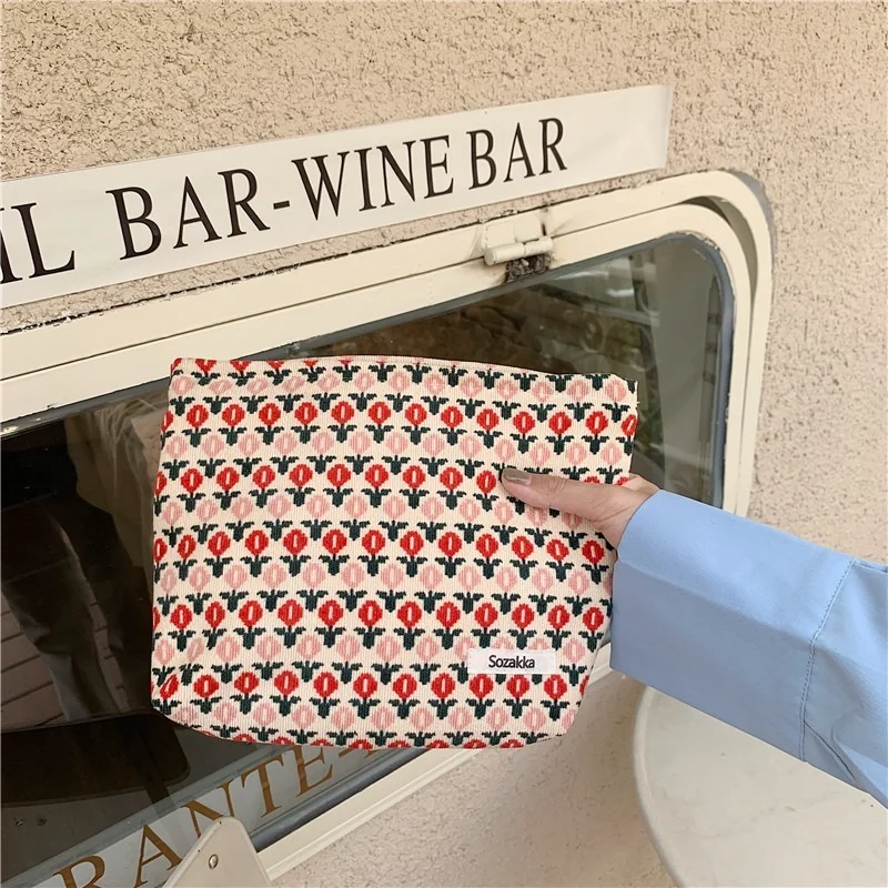 

Woman Toilet Wash Bag Travel Cosmetic Bag Beauty Storage Toiletry Bag Girl Corduroy Makeup Bag Retro Flower Print Cosmetic Case