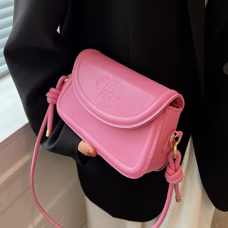 

High-quality women's bag 2022 summer new popular trendy messenger bag fashion all-match one-shoulder underarm small square bag