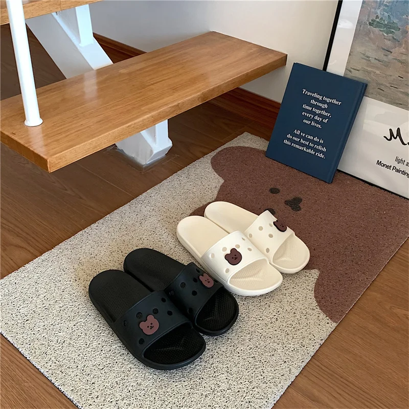 Summer Cute Lazy Garden Hole Shoes Women Student College Slides EVA Quality Grain Massage Slippers Lady Outdoors Beach Slippers