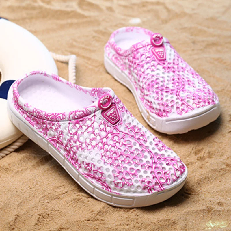 

Women Slippers Blue And White Porcelain Hole Shoes Fashion Couple Home Beach Slippers Female Outdoor Pattern Slippers