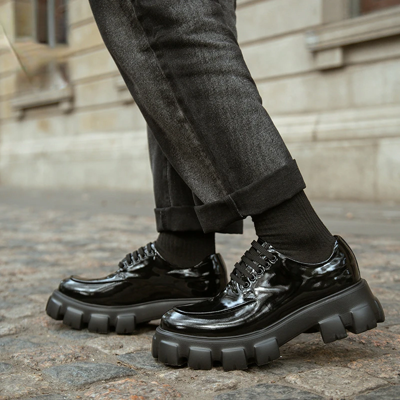 

Luxury Patent Leather Men Casual Shoes Platform High Heels 2022 Autumn Designer New Oxfords for Wedding Quality Man Dress Shoes