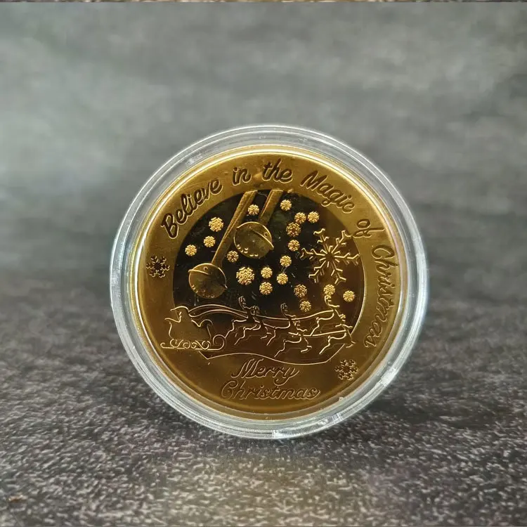 Металлические рождественские монеты