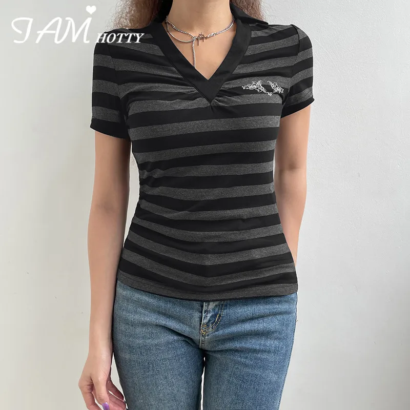 

IAMHOTTY Striped Printed Tshirt Black Vintage V-neck Short Sleeve Tops Fairycore Grunge Clothes Casual Basic Pullovers 90s Women