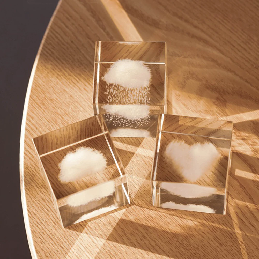 

1PC 4cm Clear Cube Crystal Prisms Desktop Decoration Glass Ornaments Raindrop Heart Shape Moon Crafts Bedroom Garden Decoration