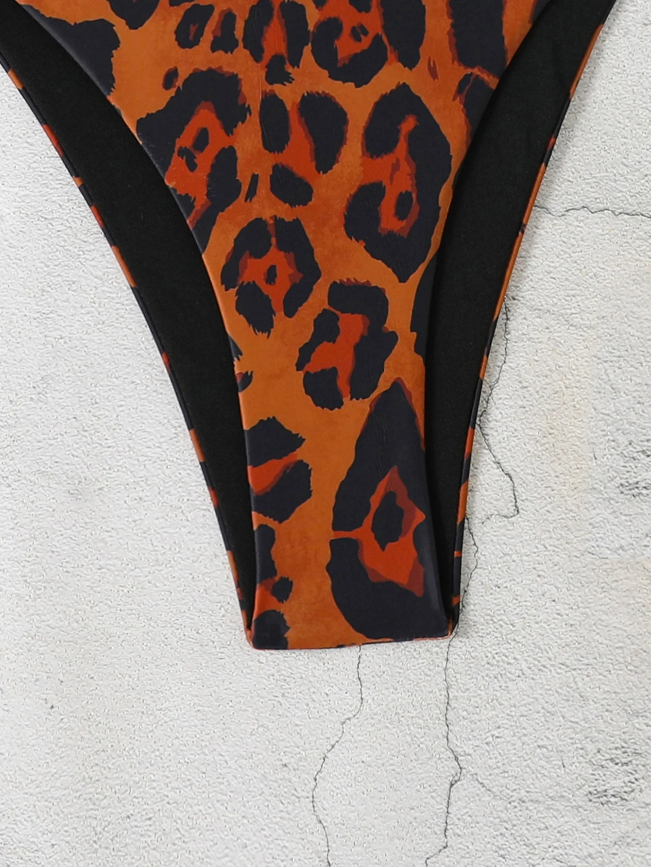 Треугольные сексуальные стринги с лямкой на шее бикини 2025 женские купальник