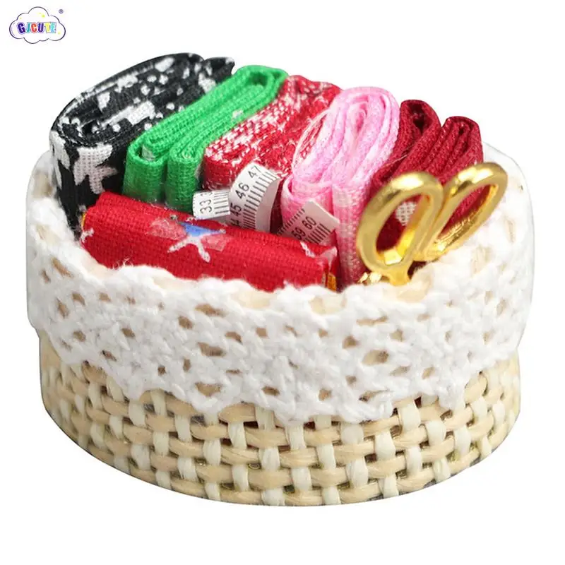 

1Set 1:12 Dollhouse Miniature Sewing Fabric Scissors Tape Measure Kit Basket Living Scene Decor Toy Mini Sewing Tools