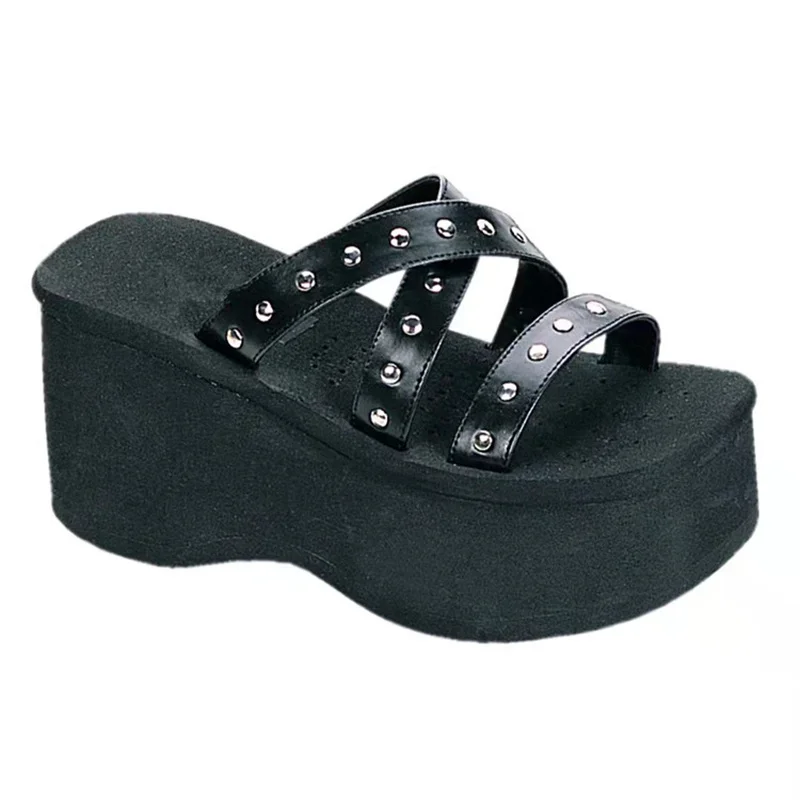 Summer 2022 Platform Wedges Fashion Coth Slippers Hot Women's Metal Rivet Design Sandals for Women Narrow Band Shoes Women