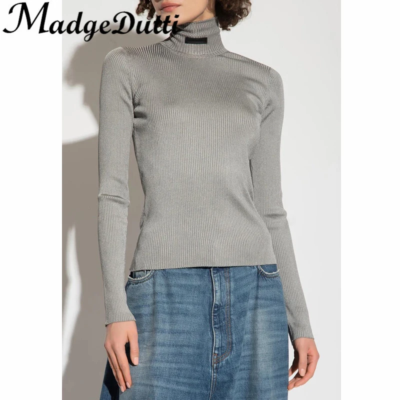 

12.28 MadgeDutti Fashion Versatile Basics Knit Top Turtleneck Letter Badge Slim Knitwear Women