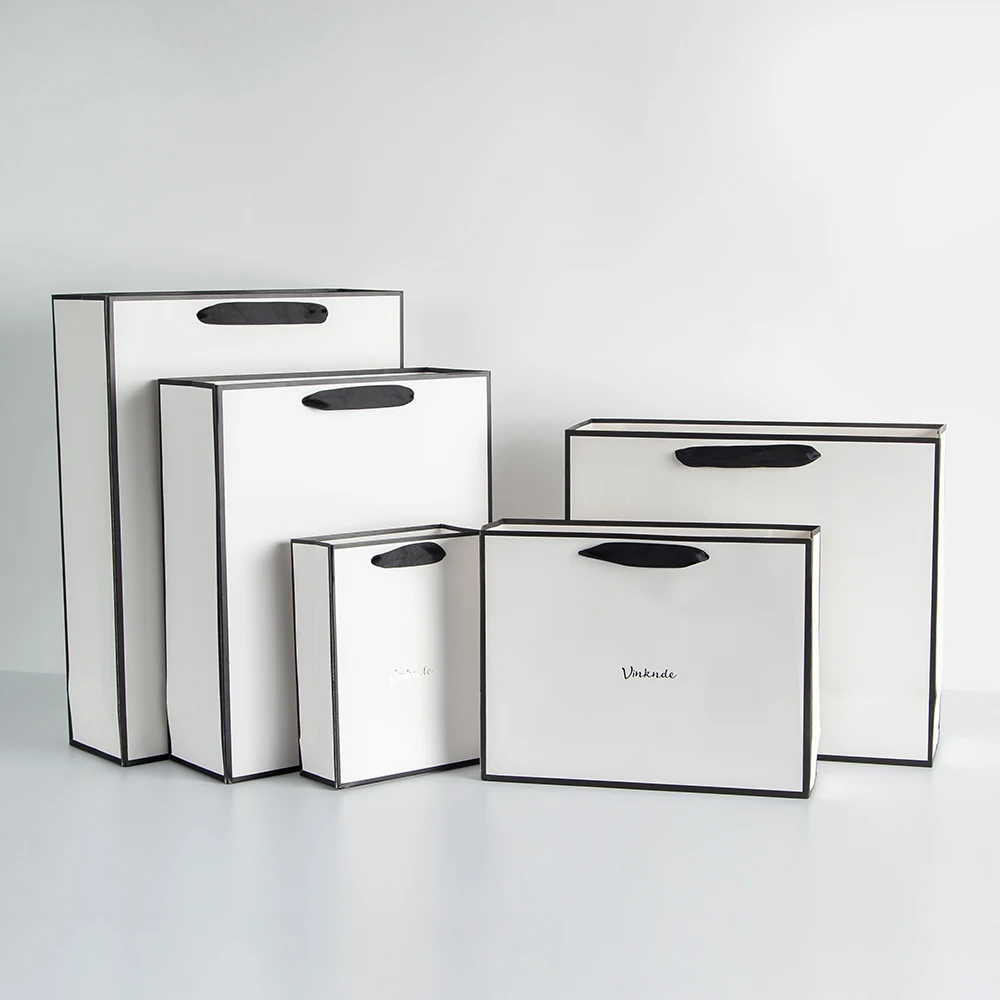 Custom Luxury White Black Clothes Store Retail Packaging Gift Carry Bags Boutique Shopping Paper Tote Bags With Your Own Logo