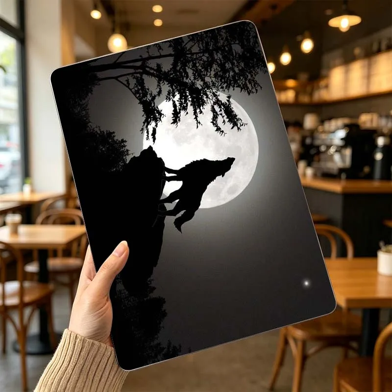 Фото Креативный чехол с дизайном волка для Apple MacBook Air Pro 13.3 14.2 15.3 11.6 12 16 13 дюймов, защитный жесткий чехол для ноутбука. №2