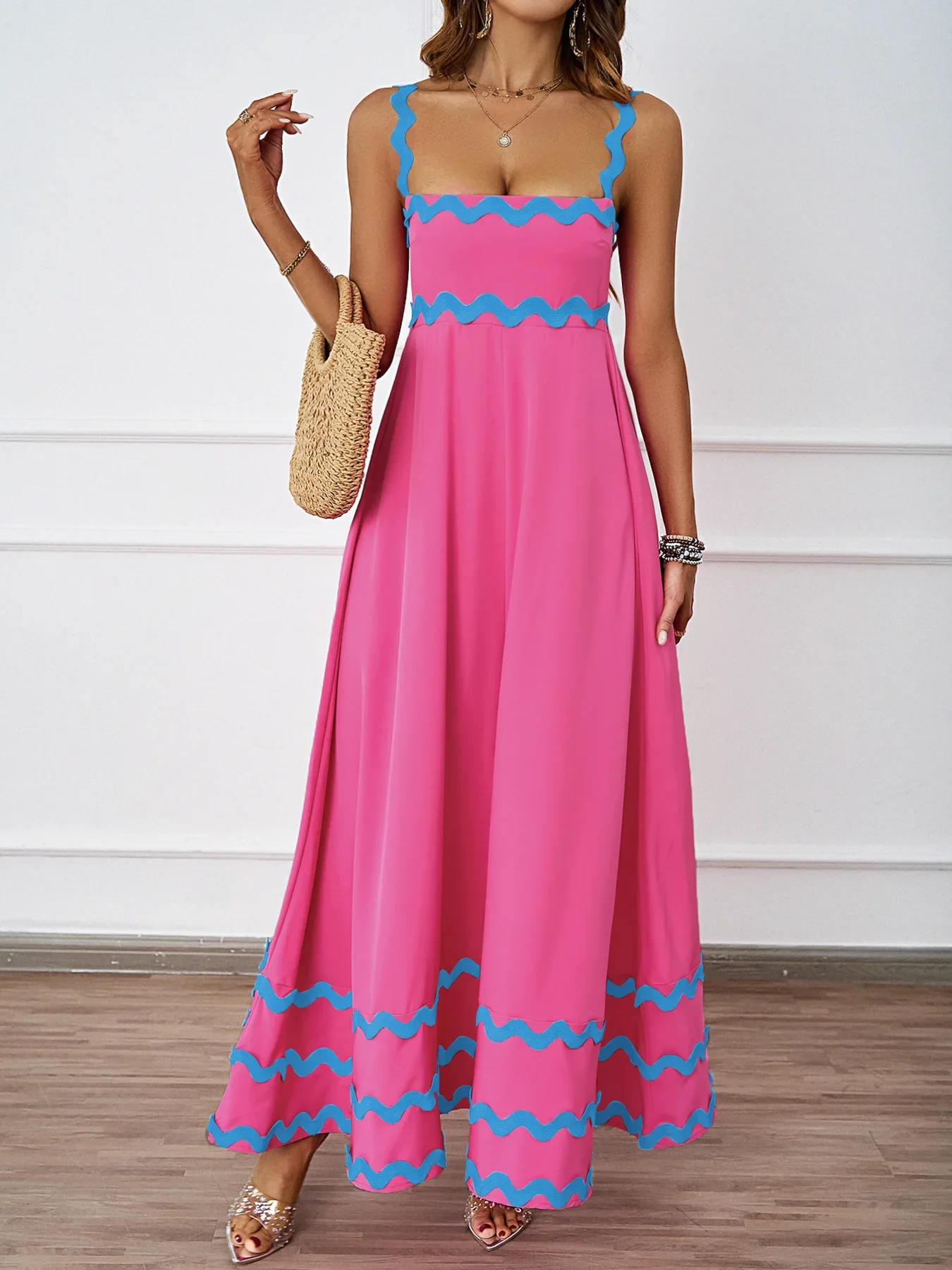 Женское праздничное длинное платье макси в полоску