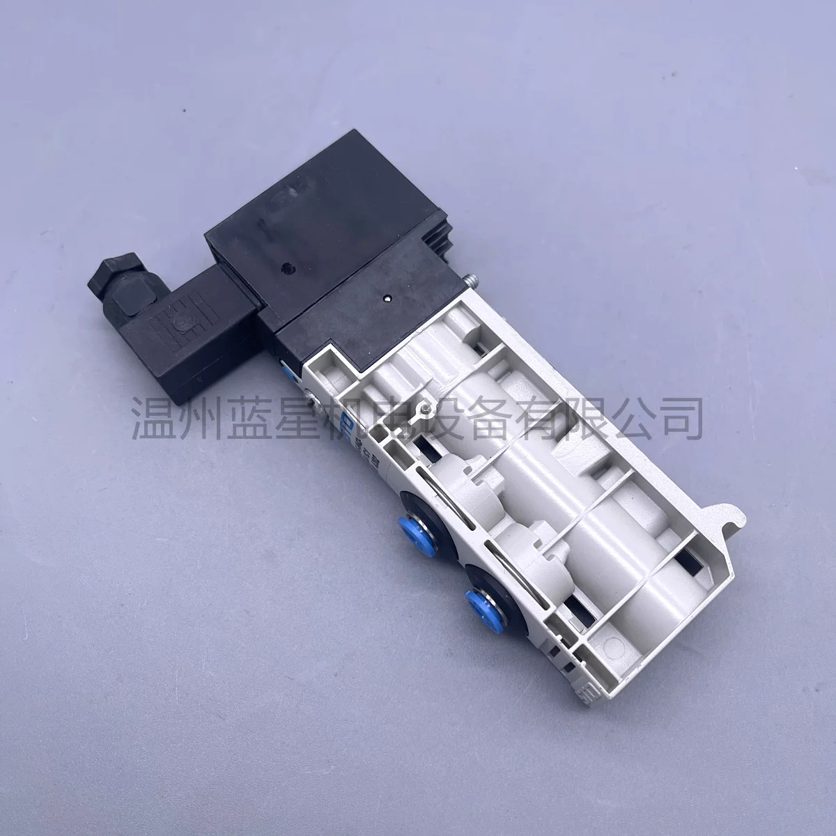 537492 VUVB-S-M42-AZD-Q4-1C1 Соленоидный клапан