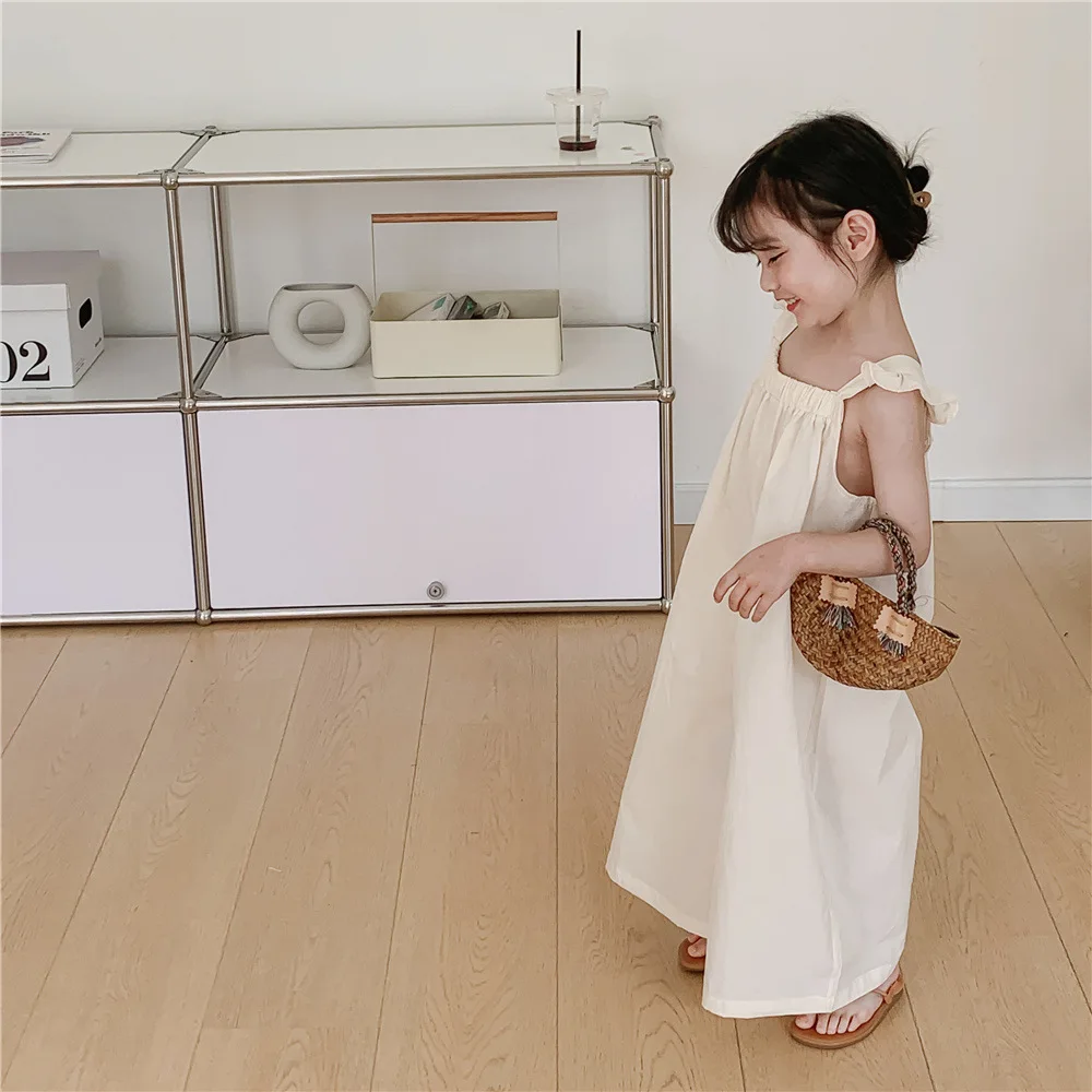 Комбинезон 2022 для девочек бежевый с квадратным вырезом без рукавов оборками