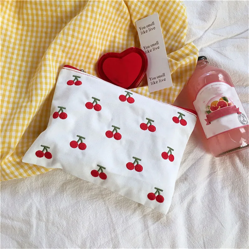 Cherry Embroidery Cosmetic Bags Zipper Lipstick Bag Ins Kawaii Retro Girls Canvas Bag Makeup Case Storage Neceser Cute Ulzzang