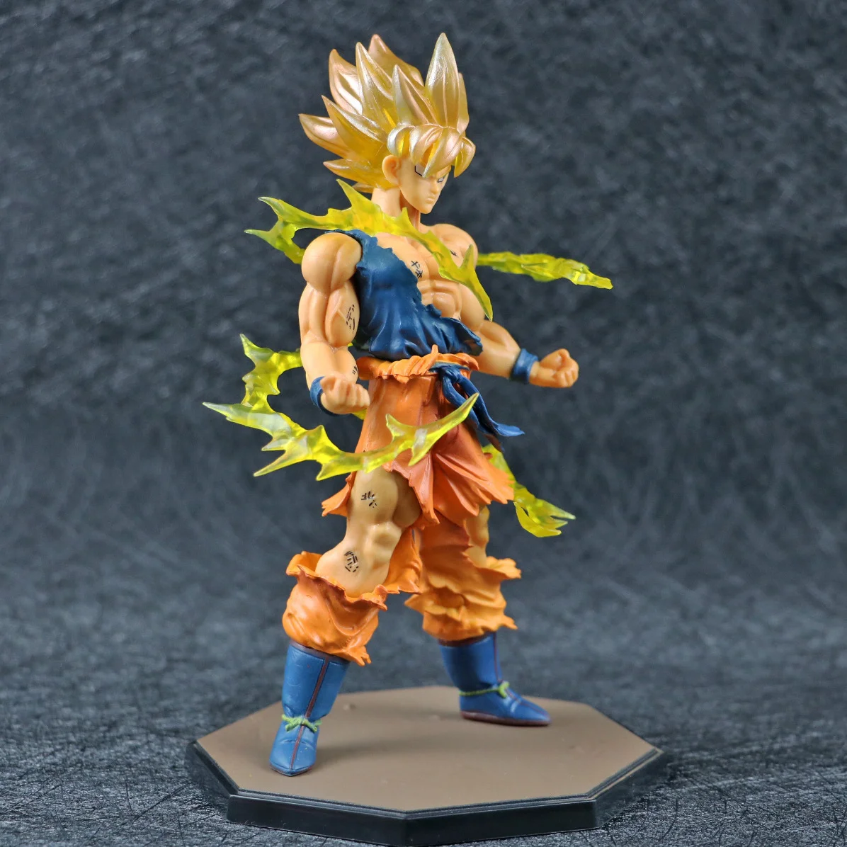 Bandai Драконий жемчуг Goku экшн-фигурка Аниме Супер сайян модель подарки