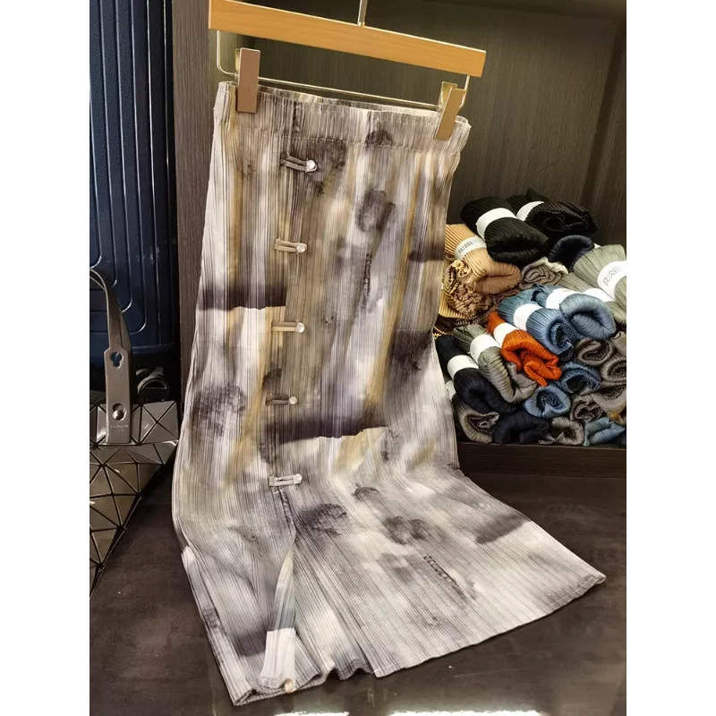 

Miyake Skirt Female 2023 New Casual Retro Pan Buckle Ink Print Pleated Half-body Skirt Elastic Waist Design Slim Women Clothing
