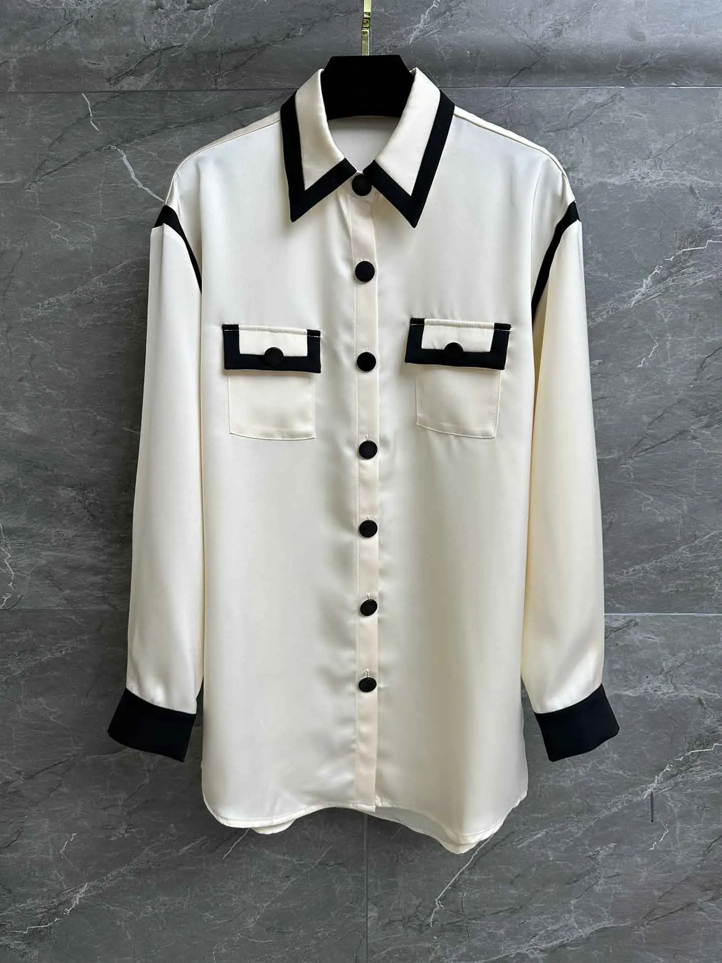 

New shirt lapel collar design button decoration