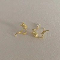 minimalist metallic gold color metal tulip earrings for women twisted asymmetric rhinestone flower drop earrings party jewelry